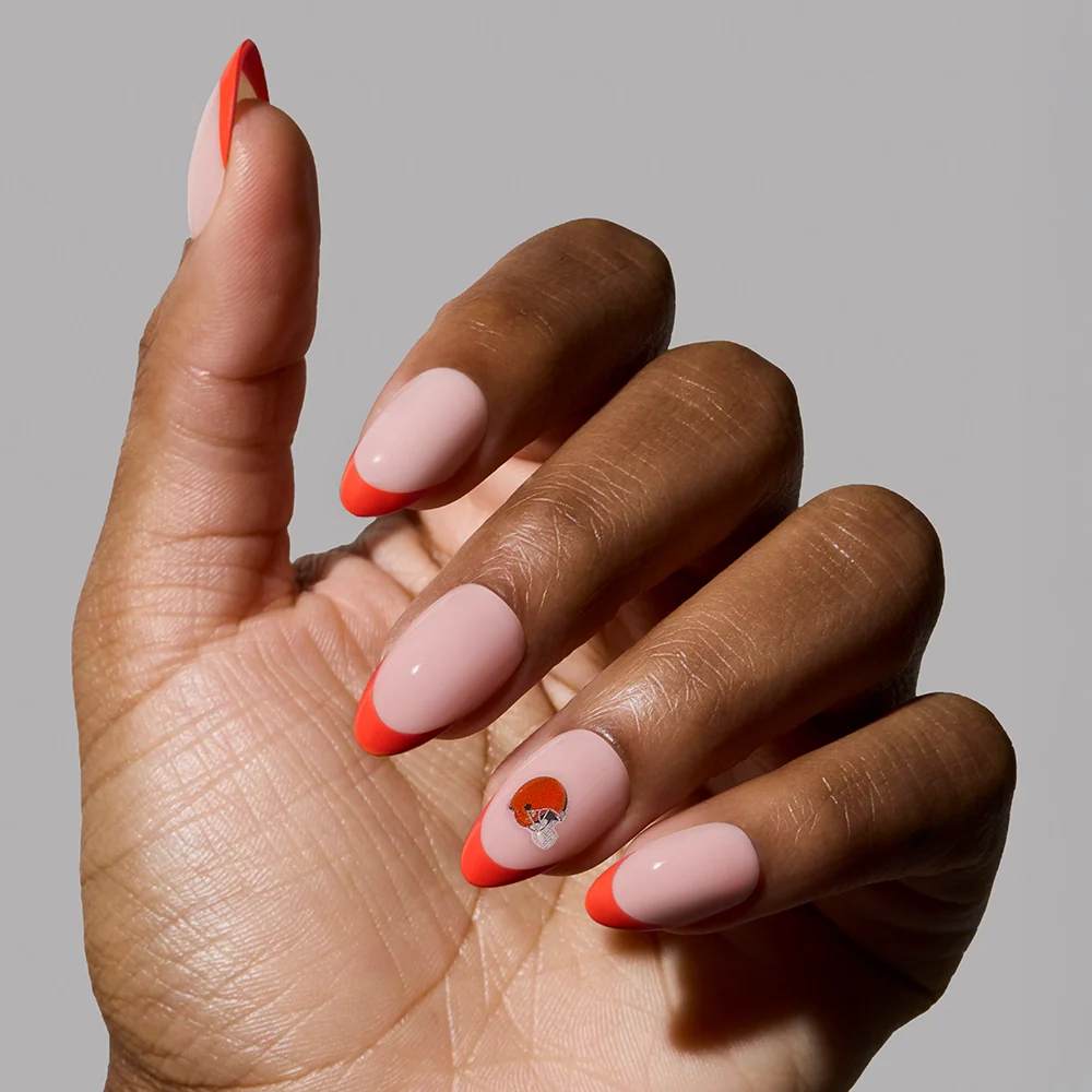 Cleveland Browns Press-On Nail Set - Image 3