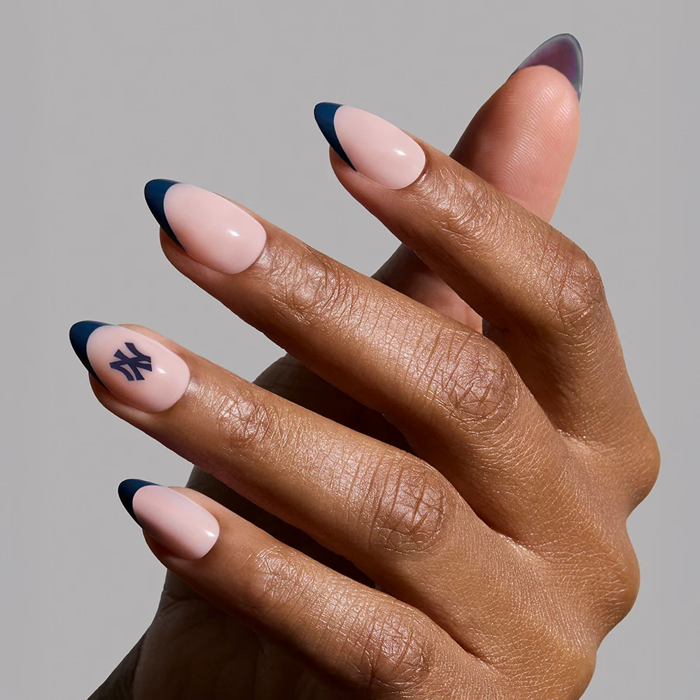 New York Yankees Press-On Nail Set - Image 3